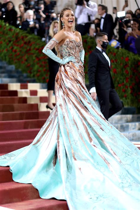 blake lively versace abito met gala|versace met gala dress.